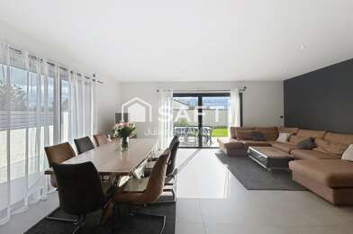 Maison 6 pièces 420500 €