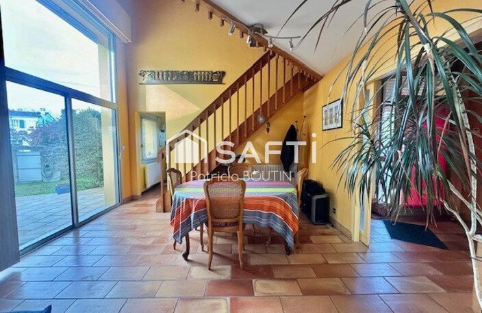 MAGNIFIQUE MAISON D'ARCHITECTE 3 CHAMBRES 1 BUREAU ET GARAGE A NIORT ! — photo 2
