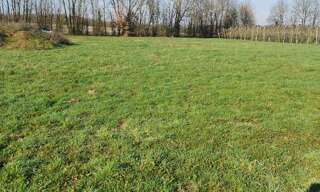 Terrain  867 m² à vendre à Le Douhet (17100)
