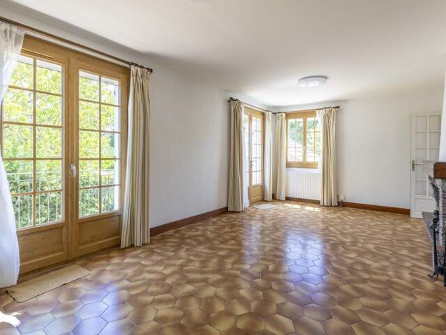 Pavillon de 6 pièces principales — photo du bien