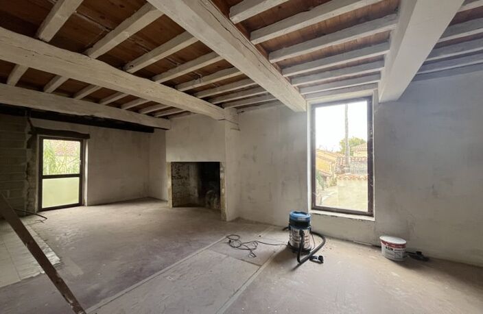 Maison en pierre de 3 pièces principales — photo 4
