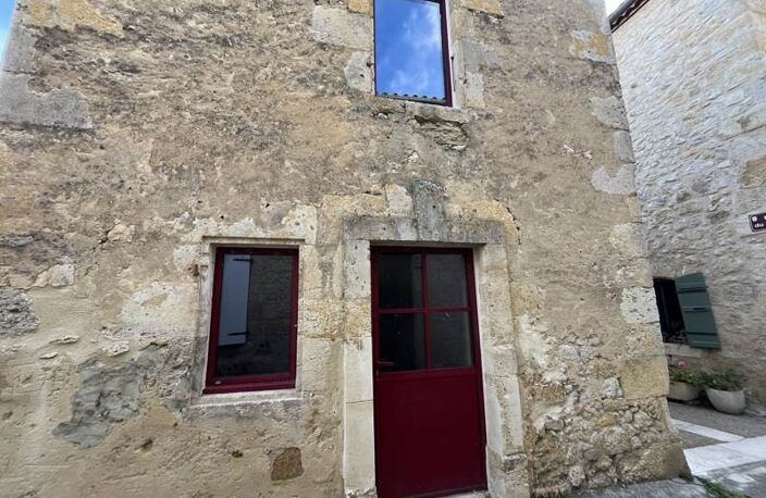 Maison en pierre de 2 pièces principales — photo 2
