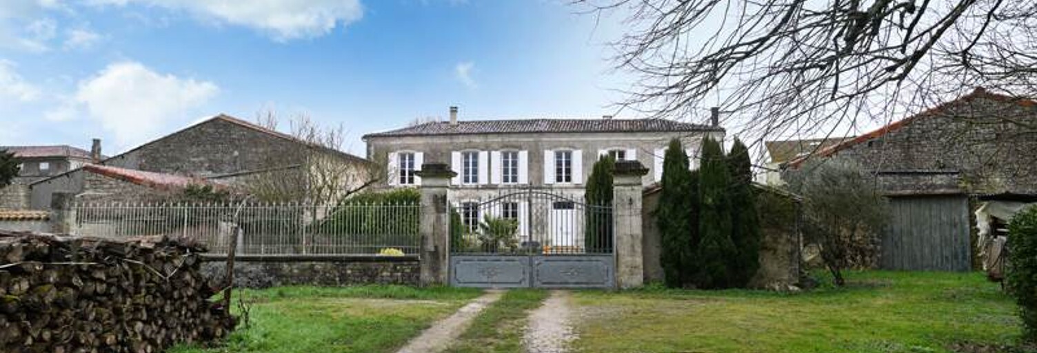 Maison 11 Pièces 315 m² à vendre à Rouillac (16170)