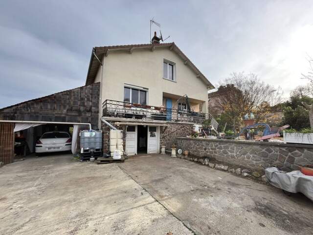 Maison de ville de 5 pièces principales — photo du bien