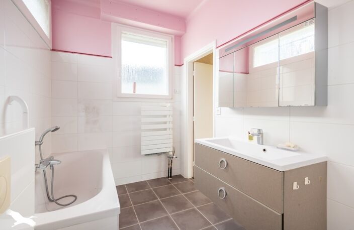 Vente maison 9 pièces 234 m² Lesneven (29260) — photo 3