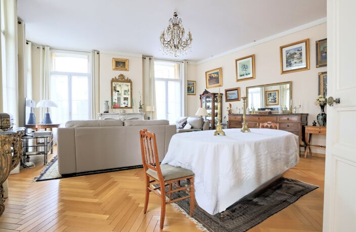 M2261 - HYERES - Centre-Ville - Appartement T4 - Terrasse - Garage — photo 4