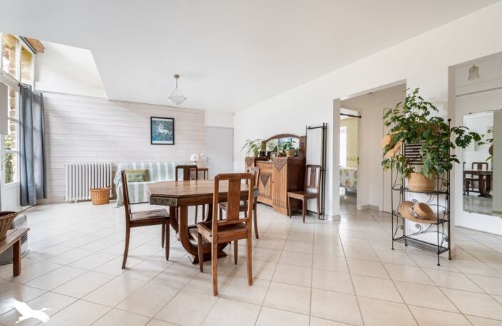 Maison en pierre de 6 pièces principales — photo 2