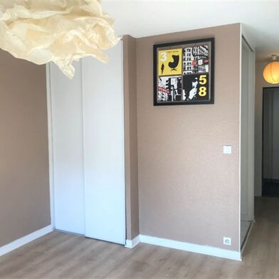 Appartement 1 pièces 400 €