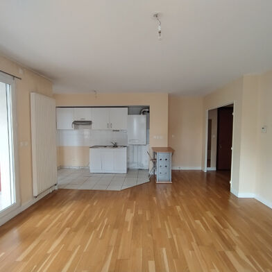 Appartement 3 pièces 720 €
