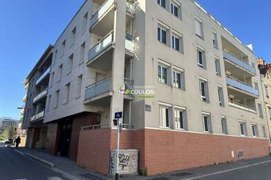 Appartement 3 pièces 720 €