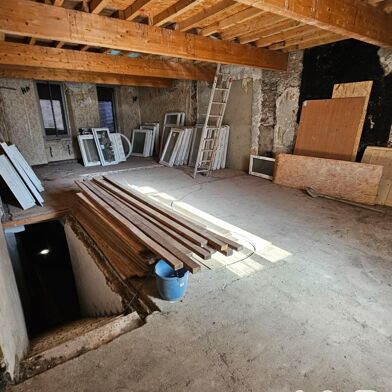 Immeuble  121000 €