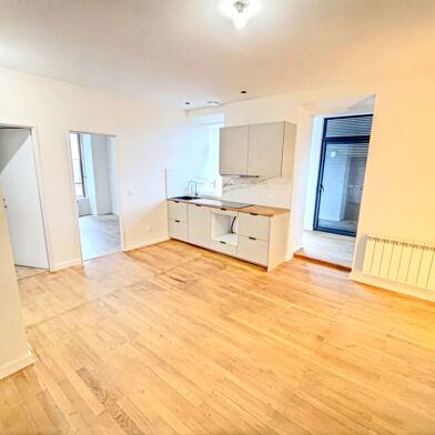 Appartement 3 pièces 935 €