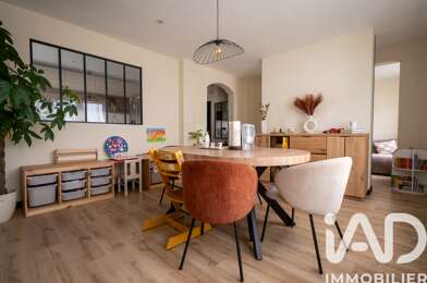 Appartement 4 pièces 270000 €