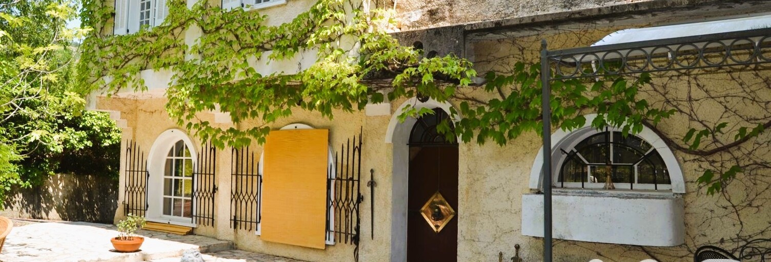 Maison 10 Pièces 240 m² à vendre à Montauroux (83440)