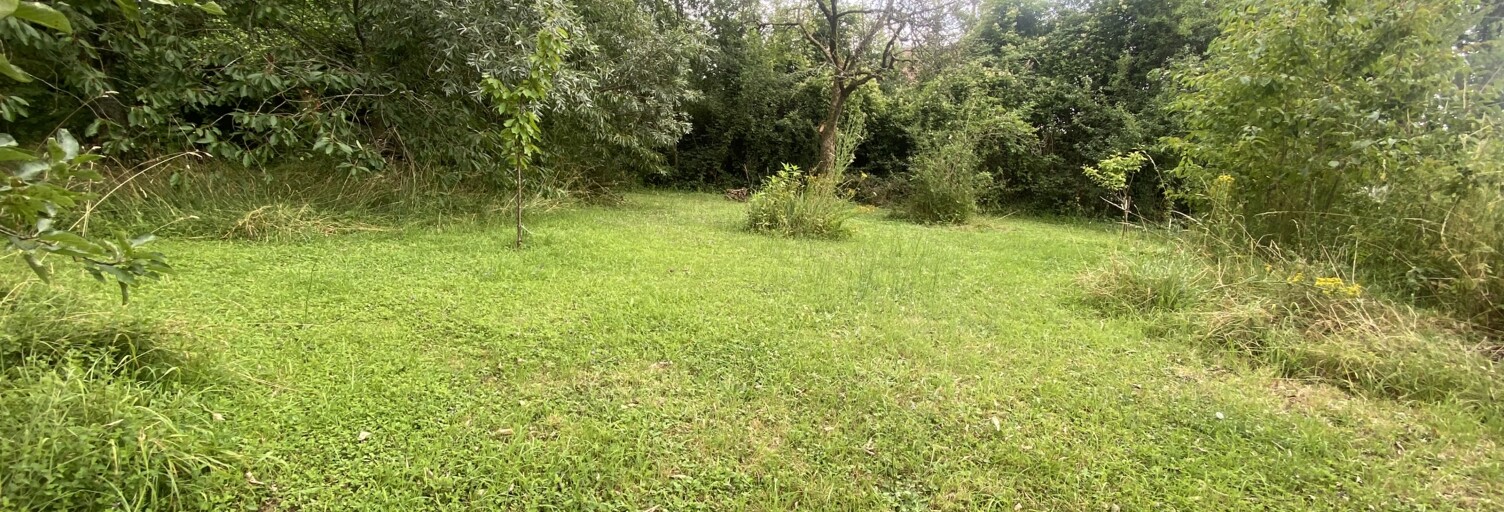 Terrain  1303 m² à vendre à Bannost-Villegagnon (77970)