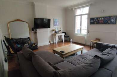 Appartement  920 €
