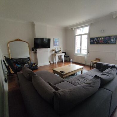 Appartement  920 €