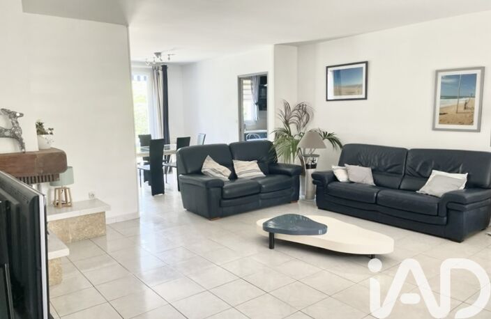 Vente Maison/villa 10 pièces — photo 2