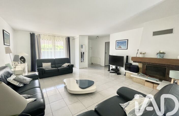 Vente Maison/villa 10 pièces — photo 3