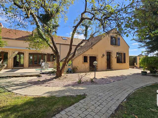 Vente Maison/villa 7 pièces — photo du bien