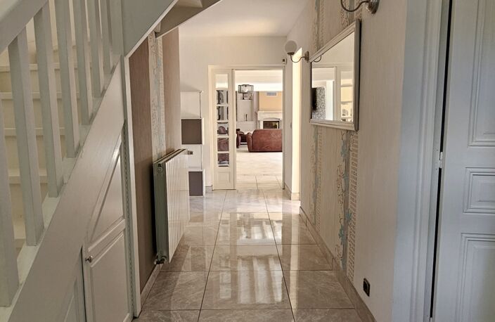 Vente Maison/villa 7 pièces — photo 3