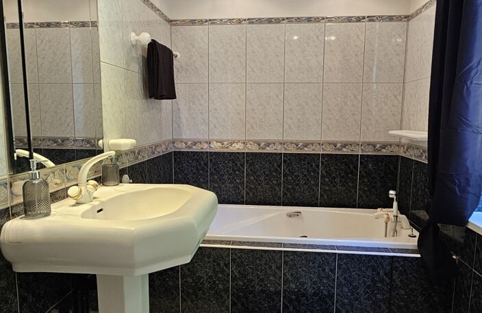Vente Maison/villa 7 pièces — photo 4