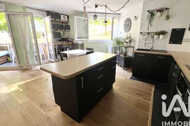 Appartement 4 pièces 263000 €