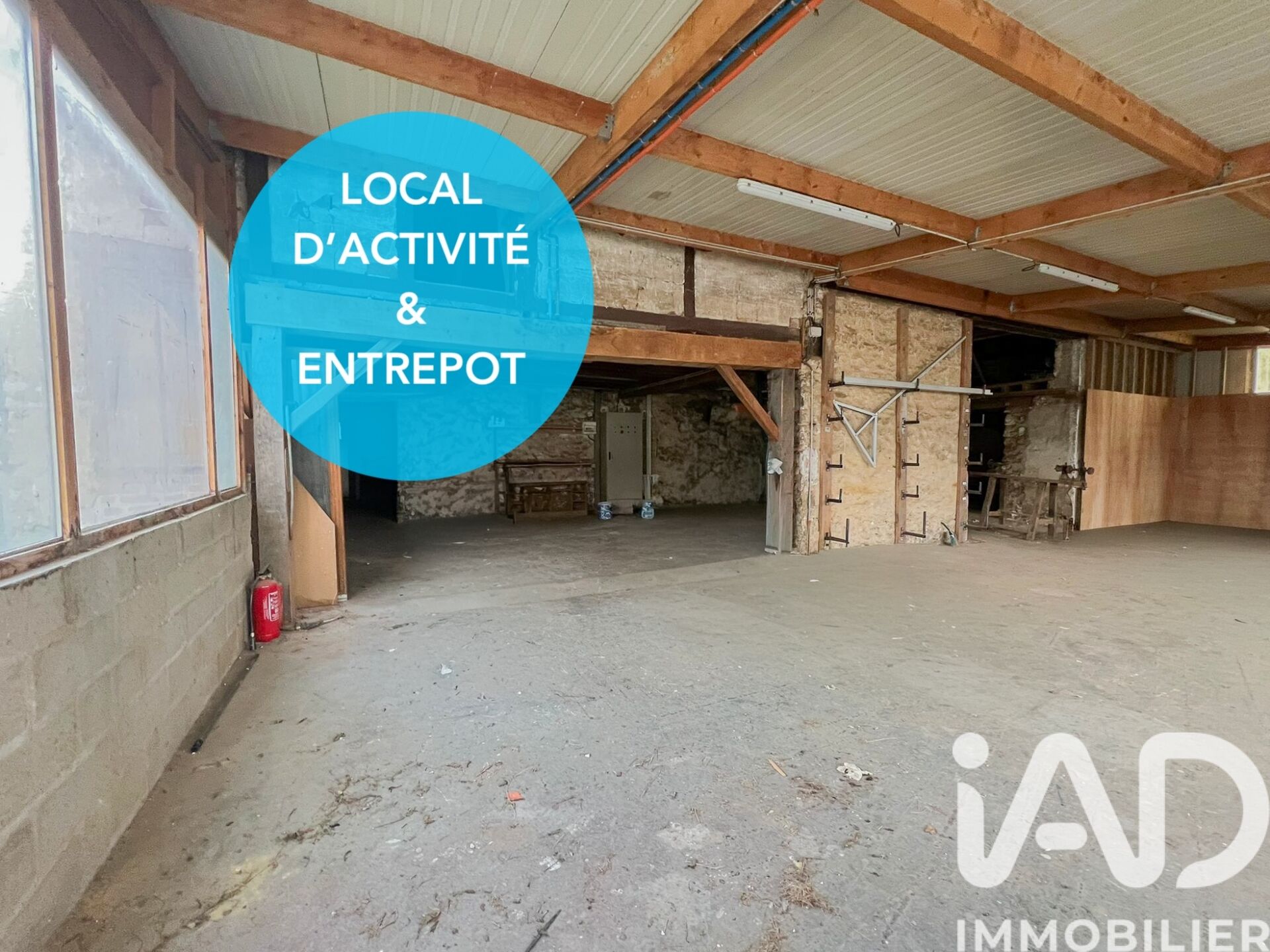 Pacy-Sur-Eure - 713m² - 5p.