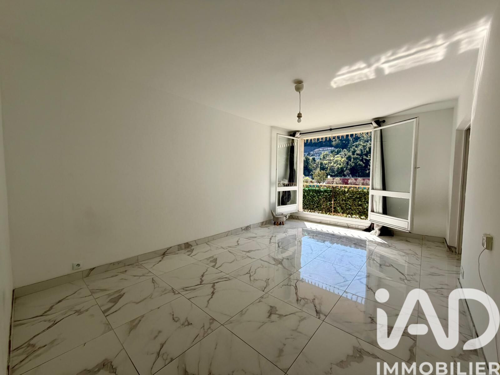 Vente Appartement 4 pièces - Photo 3