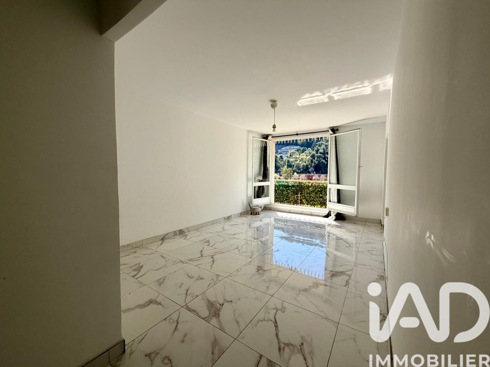 Vente Appartement 4 pièces - Photo 4