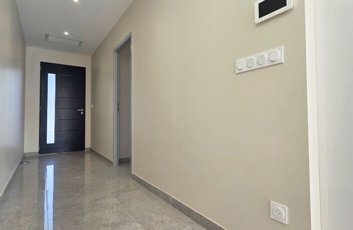 Vente Maison/villa 4 pièces — photo 4