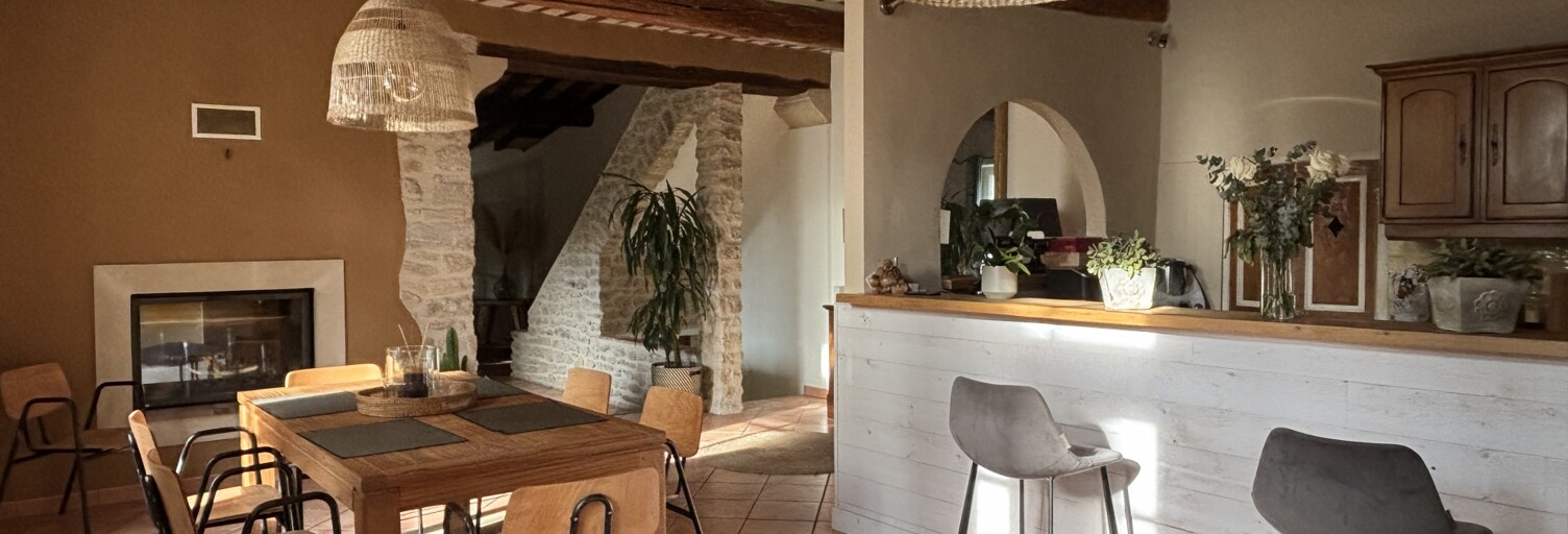 Maison 7 Pièces 210 m² à vendre à Carpentras (84200)