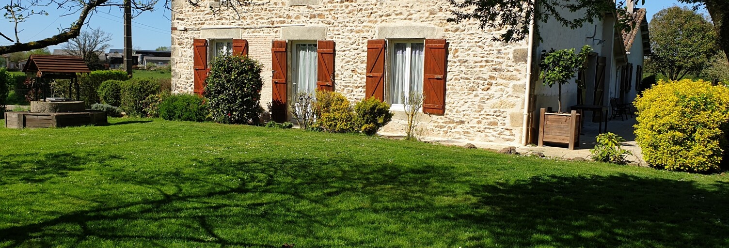 Maison 8 Pièces 179 m² à vendre à Vasles (79340)