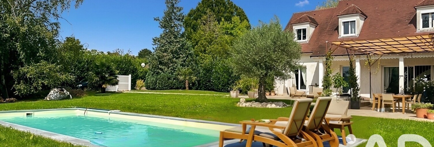 Maison 8 Pièces 279 m² à vendre à Santeny (94440)