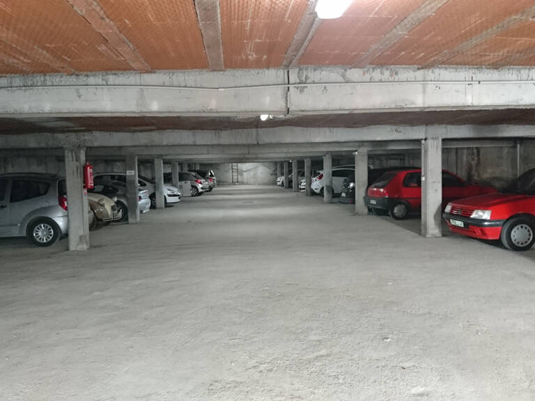 PARKING EN SOUS-SOL - QUARTIER HÔPITAL - CAHORS — photo 1