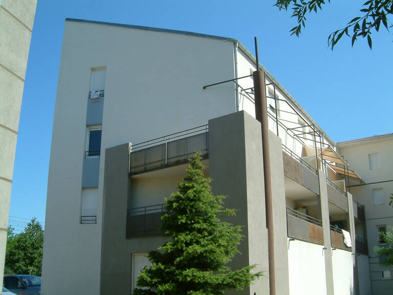 Investissement clé en main   T3 rénové avec locataire en place, rentabilité 7.97% brut — photo 1