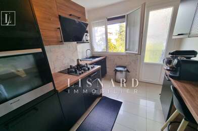 Appartement 3 pièces 243800 €