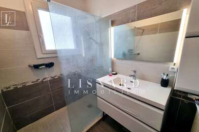 Appartement 3 pièces 243800 €