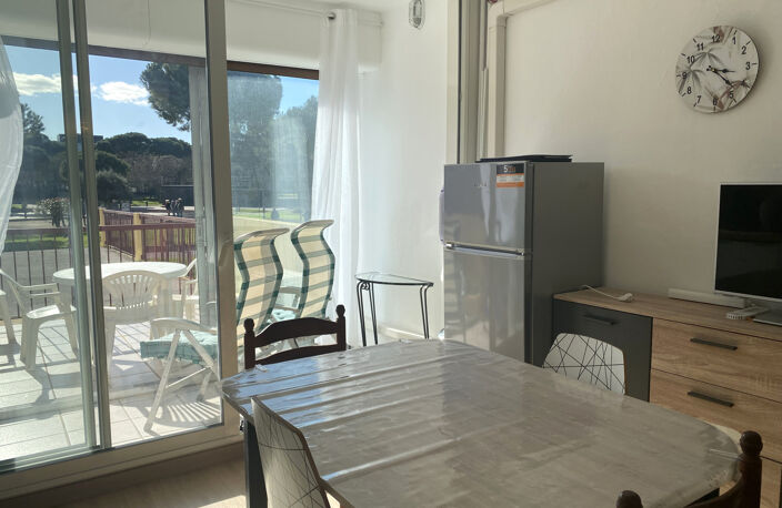 T1 avec terrasse — photo 2