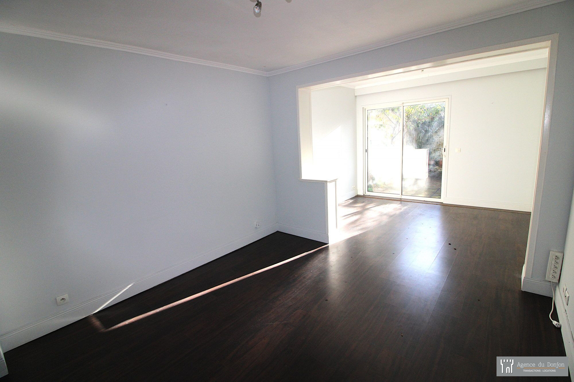 Villa / Maison  T6 à vendre Pons 17800