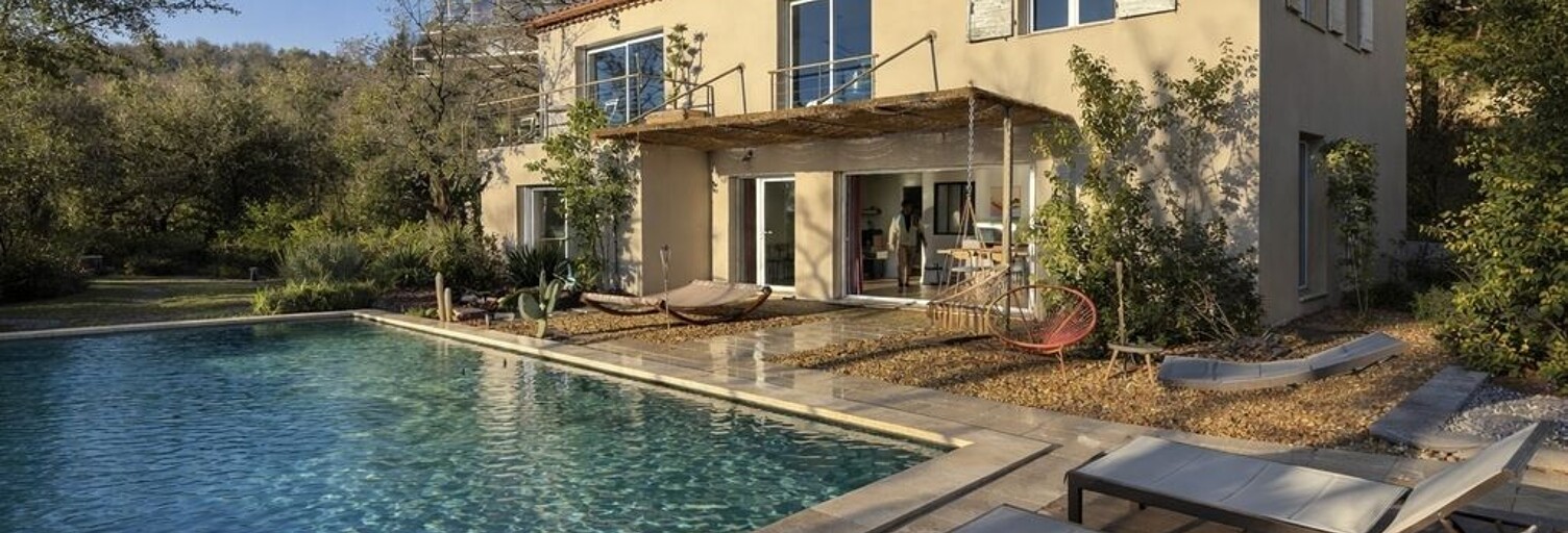 Maison 5 Pièces 185 m² à vendre à Rochefort-du-Gard (30650)