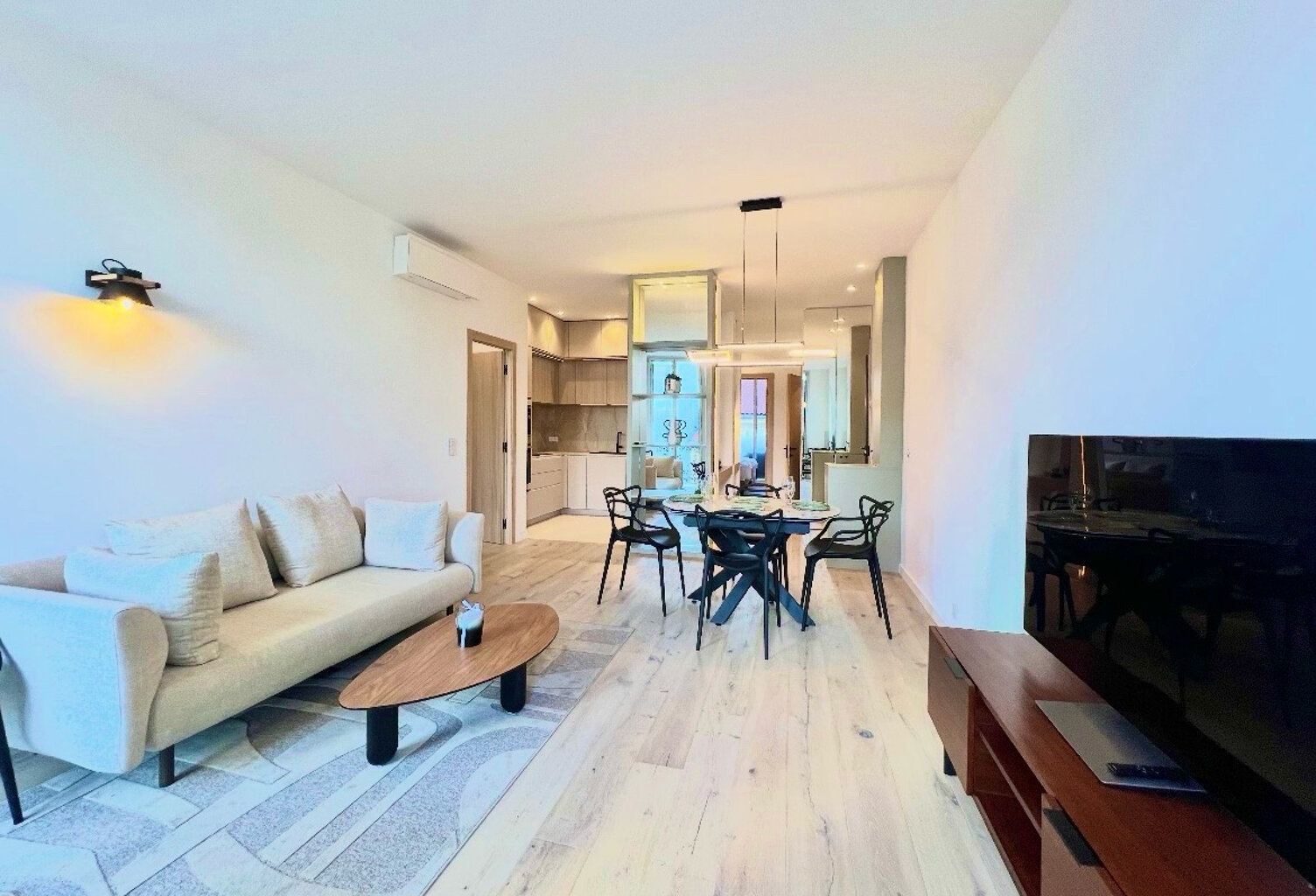 CANNES CENTRE BANANE RARE ! T4 89M2 DERNIER ÉTAGE TERRASSE S — photo 1