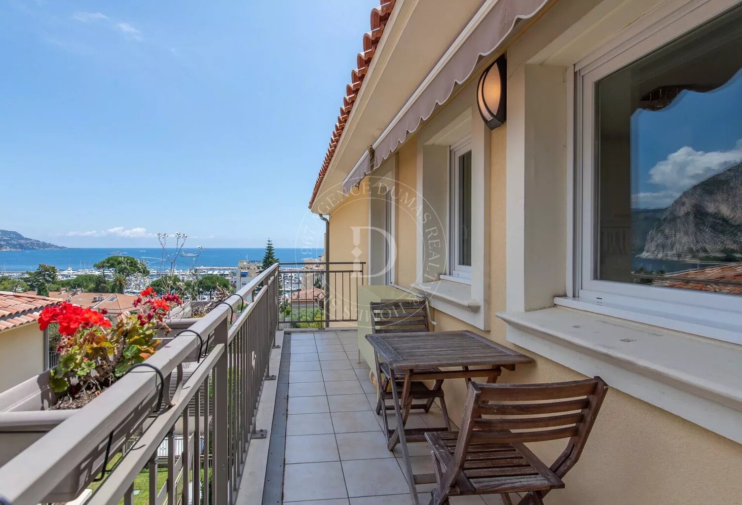 SUPERBE 3 PIECES DERNIER ETAGE AVEC VUE MER — photo 1