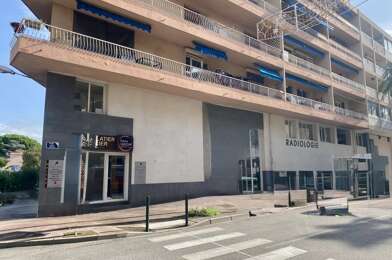 Commerce  2000000 €