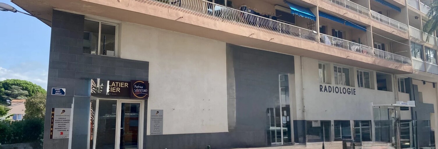 Commerce  1080 m² à vendre à Hyères (83400)