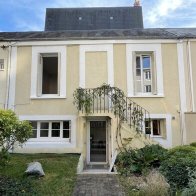 Maison 2 pièces 825 €