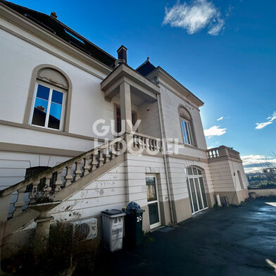 Appartement 4 pièces 1393 €