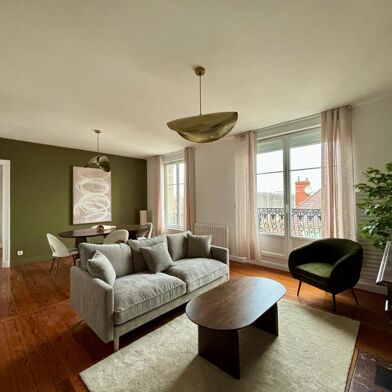 Appartement 3 pièces 1130 €