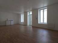 A VOIR ! Maison à vendre 7 pièces MAURIAC (15) — photo 4