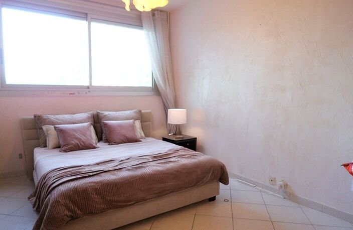 13010 Saint Tronc Type 4 avec Grand balcon — photo 4